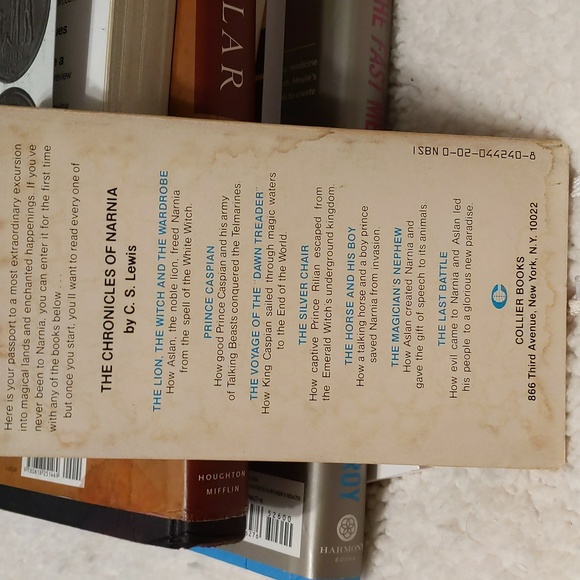 5 of C.S. Lewis The Chronicles of Narnia - Picture 6 of 16
